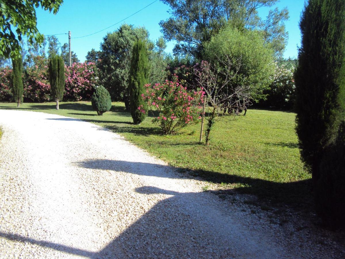 La Douloire * Pernes-les-Fontaines