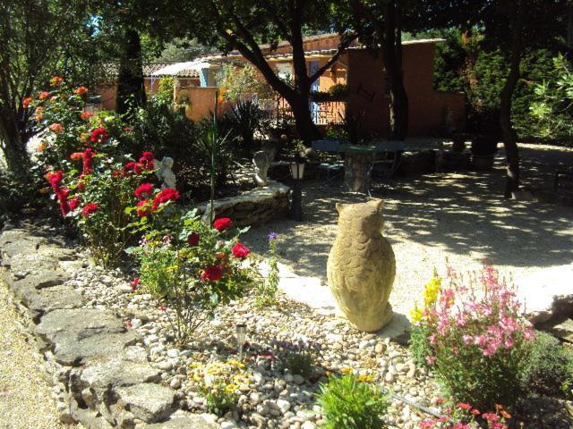 La Douloire Holiday home Pernes-les-Fontaines